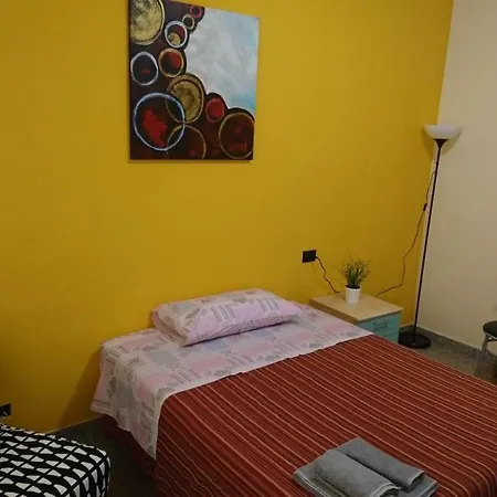 L'isola Di Romy Гостевой дом Милан